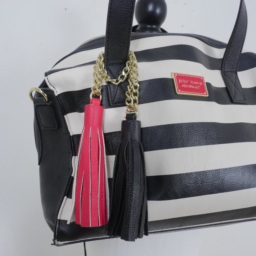 Betsey Johnson NY Black White Stripe Chain Tassle Detail Shoulder Bag - Picture 4 of 12